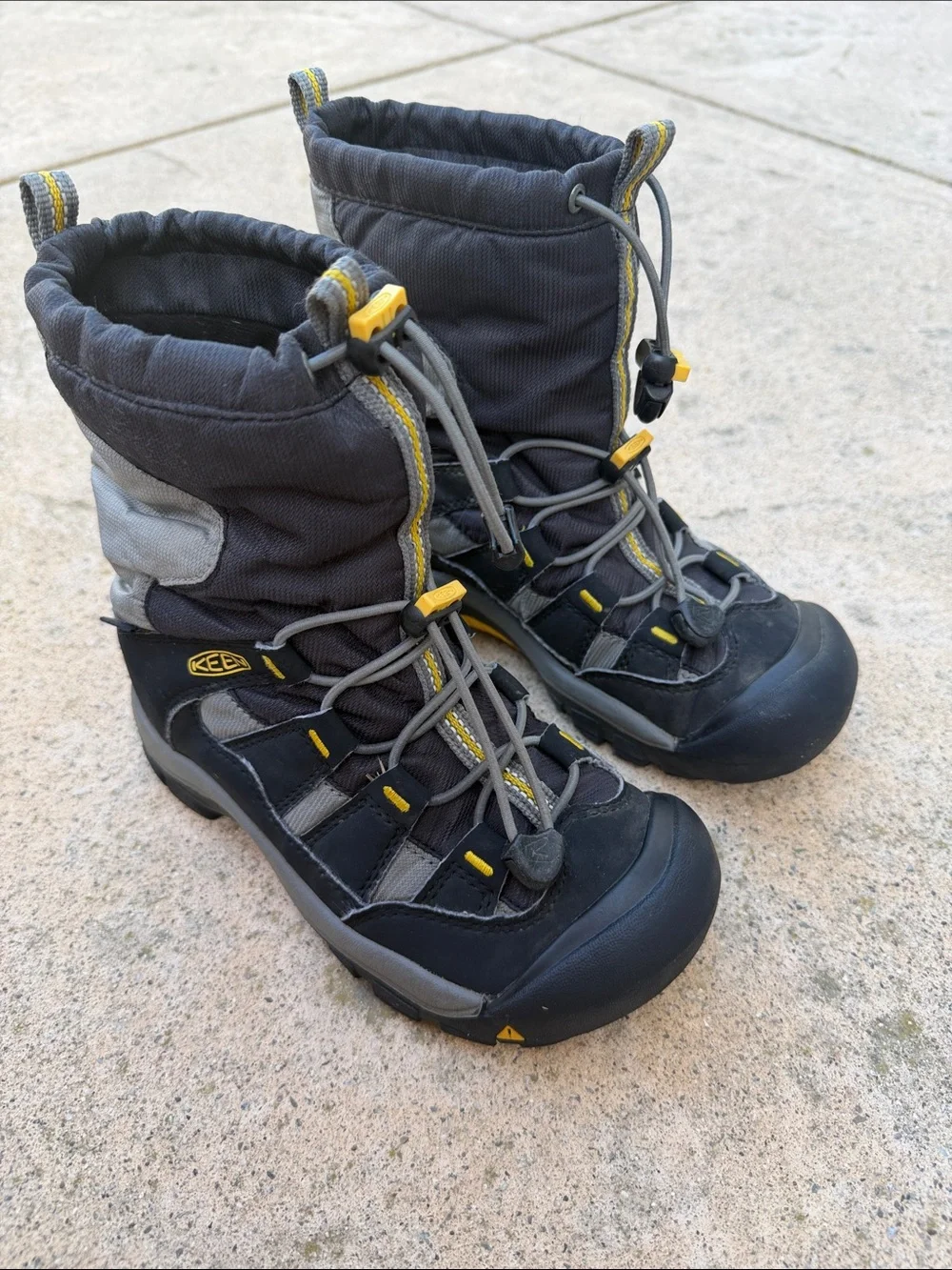 KEEN Unisex Kids Winterport Neo Boot Waterproof Black/Grey/Yellow Size 1